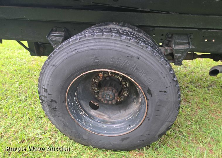 image for item DU2513 1993 Ford tren mortiz crane truck