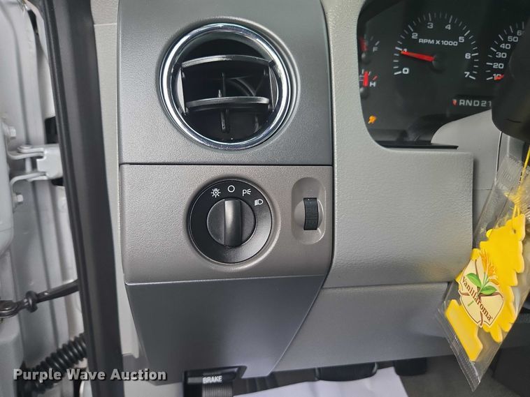 image for item DU2514 2005 Ford F150 SuperCrew pickup truck