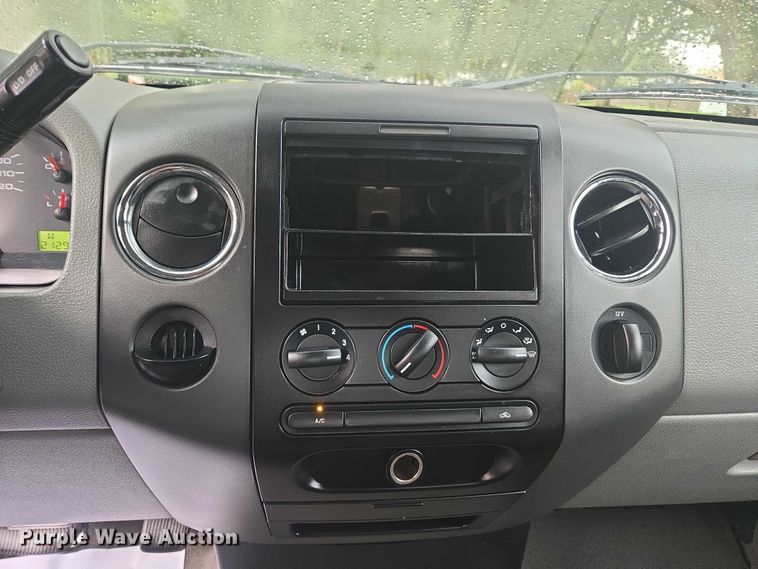 image for item DU2514 2005 Ford F150 SuperCrew pickup truck