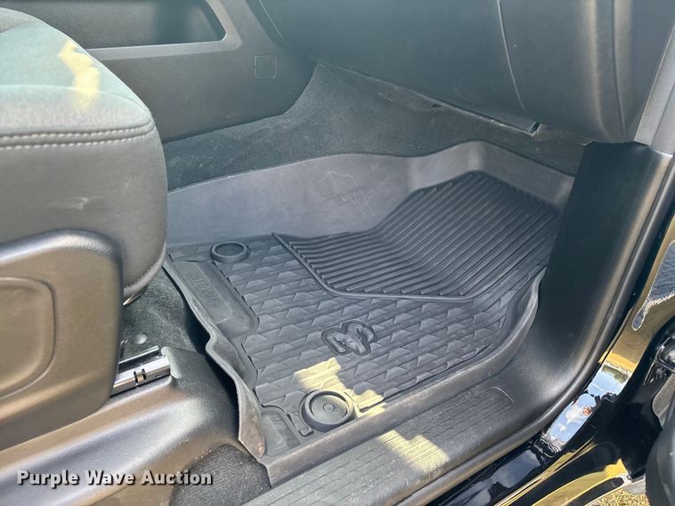 image for item DU9339 2021 RAM 1500 Bighorn Crew Cab pickup truck