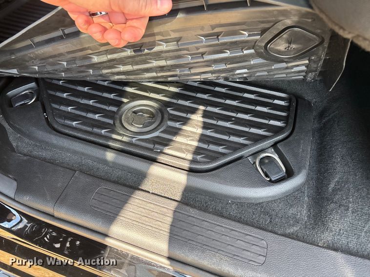 image for item DU9339 2021 RAM 1500 Bighorn Crew Cab pickup truck