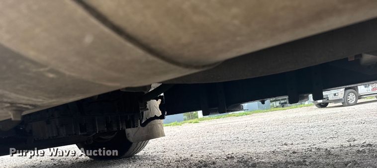 image for item DV2865 2016 Peterbilt 320 refuse truck