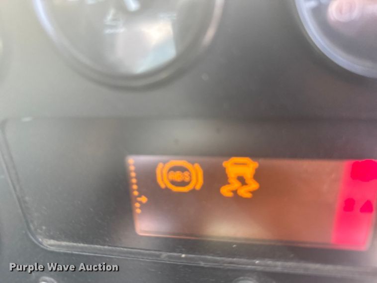 image for item DV2865 2016 Peterbilt 320 refuse truck