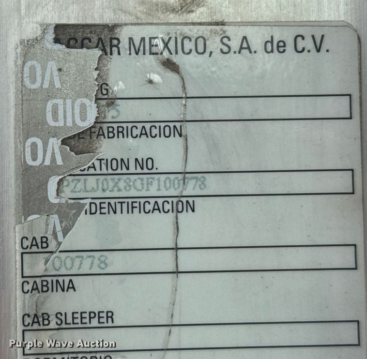 image for item DV2865 2016 Peterbilt 320 refuse truck