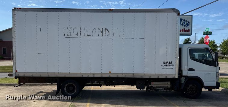 image for item DW2993 2017 Mitsubishi Fuso FE box truck
