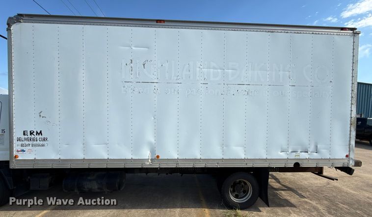 image for item DW2993 2017 Mitsubishi Fuso FE box truck