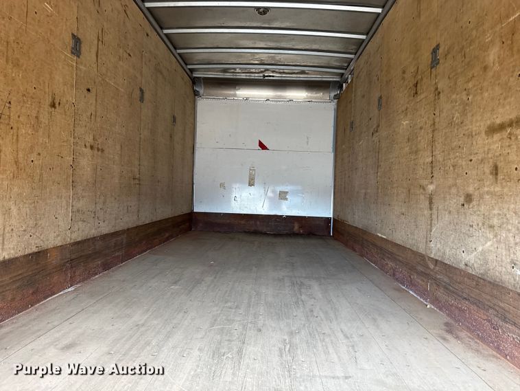 image for item DW2993 2017 Mitsubishi Fuso FE box truck