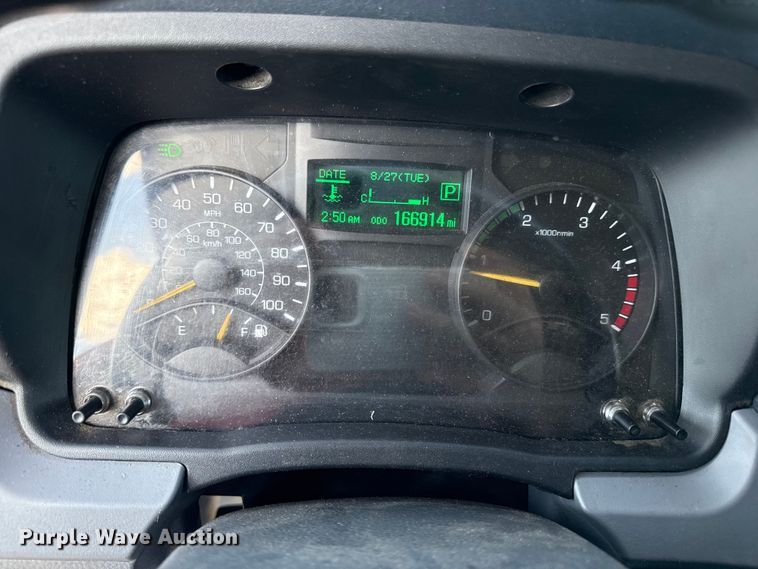 image for item DW2993 2017 Mitsubishi Fuso FE box truck