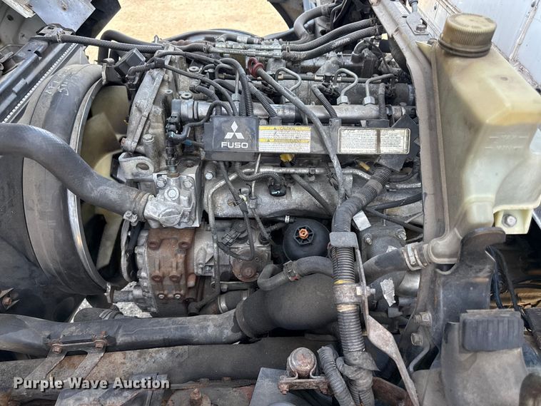image for item DW2993 2017 Mitsubishi Fuso FE box truck