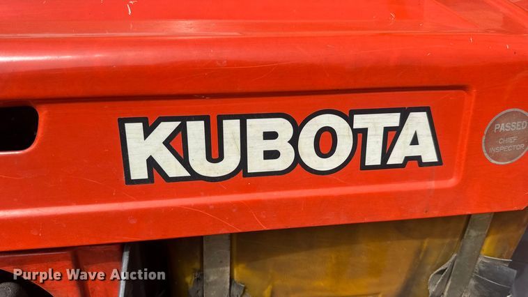 image for item DW6611 Kubota B7100 MFWD tractor