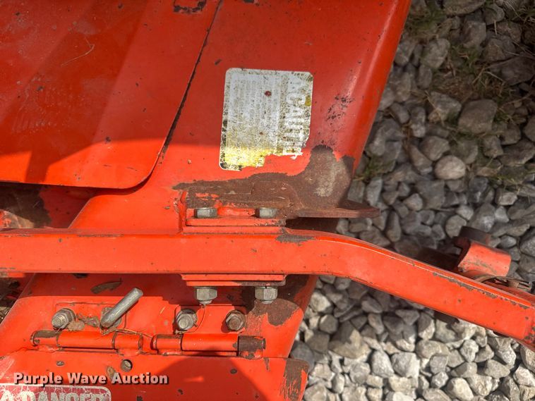 image for item DW6611 Kubota B7100 MFWD tractor