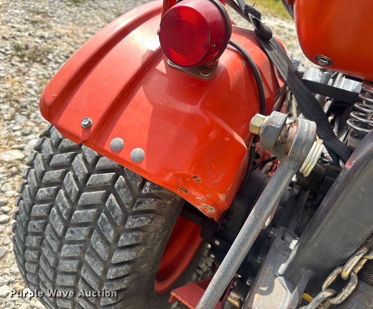 image for item DW6611 Kubota B7100 MFWD tractor