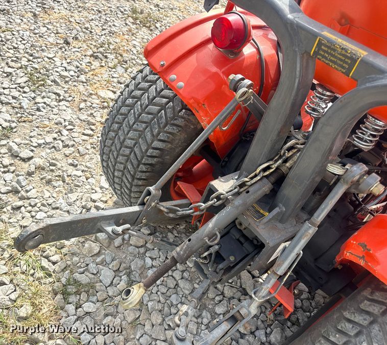 image for item DW6611 Kubota B7100 MFWD tractor