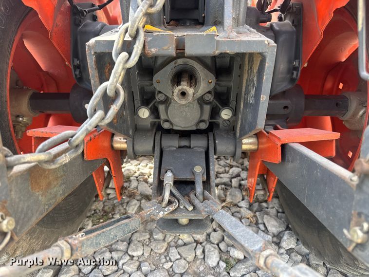 image for item DW6611 Kubota B7100 MFWD tractor