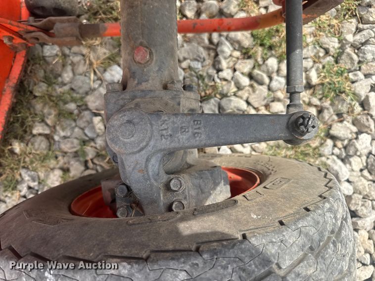 image for item DW6611 Kubota B7100 MFWD tractor