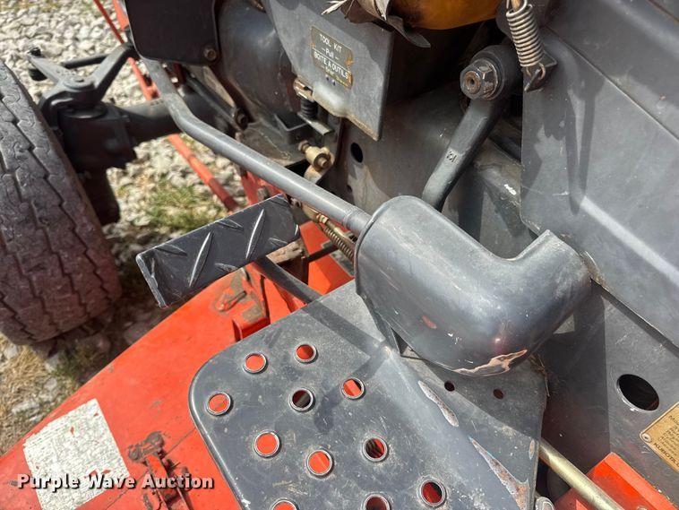 image for item DW6611 Kubota B7100 MFWD tractor