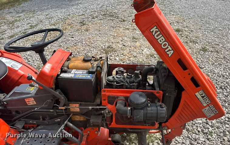 image for item DW6611 Kubota B7100 MFWD tractor