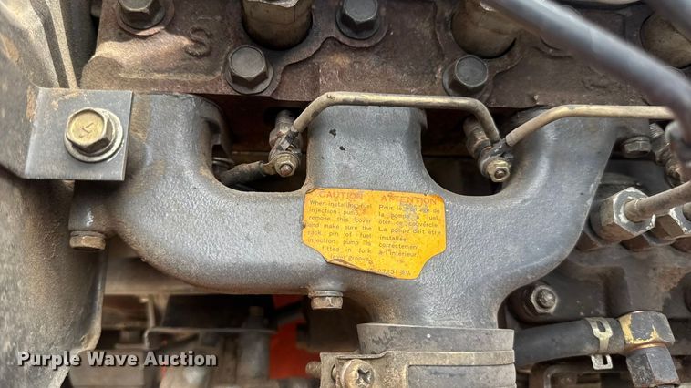 image for item DW6611 Kubota B7100 MFWD tractor