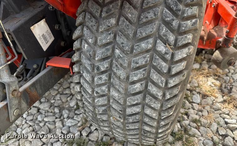 image for item DW6611 Kubota B7100 MFWD tractor