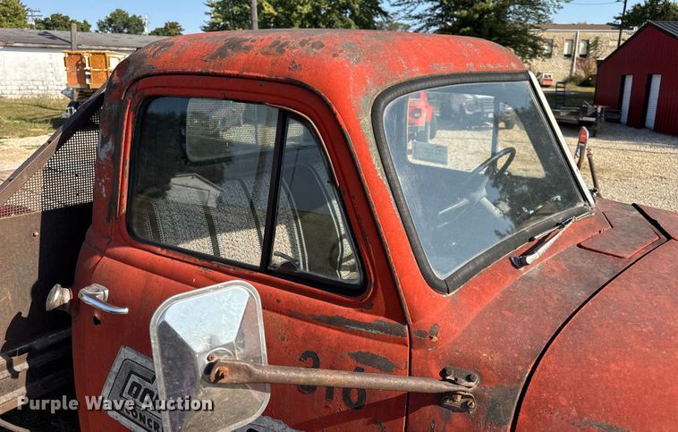 image for item DW6619 1951 GMC flatbed pickup truck