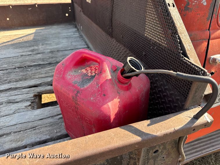 image for item DW6619 1951 GMC flatbed pickup truck