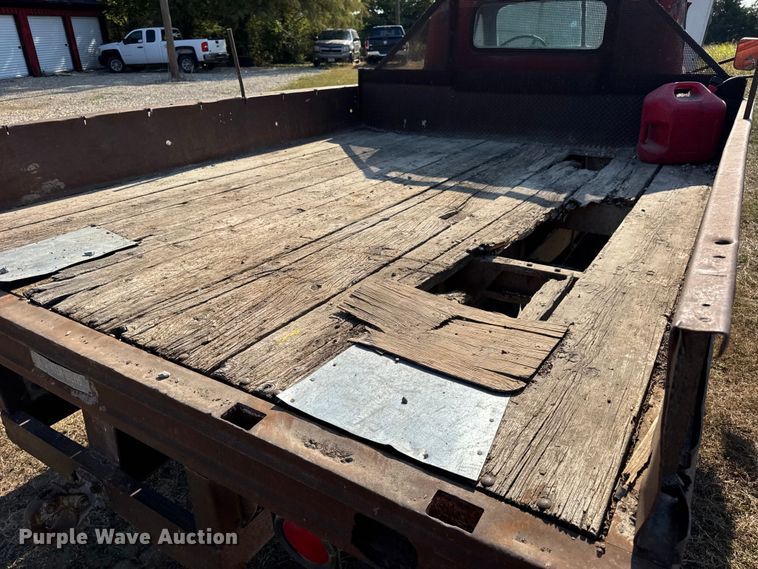 image for item DW6619 1951 GMC flatbed pickup truck