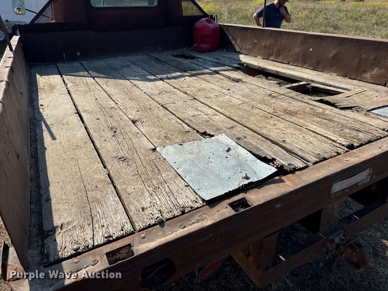 image for item DW6619 1951 GMC flatbed pickup truck