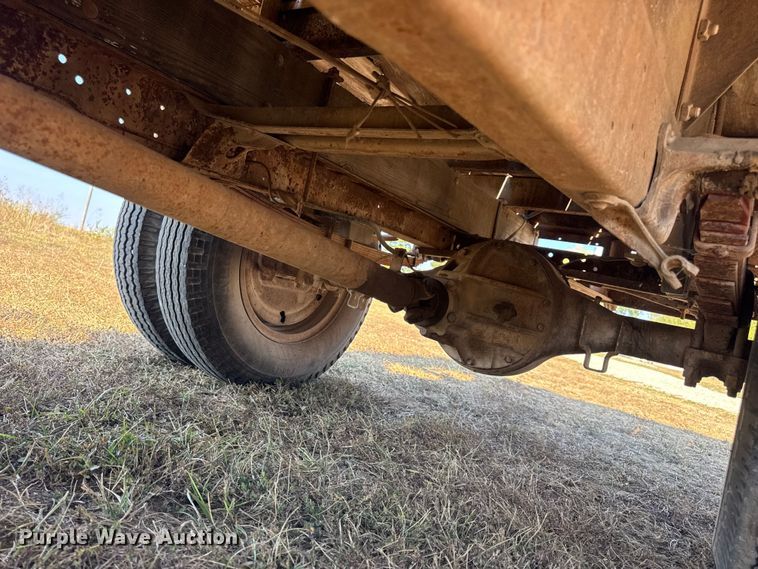 image for item DW6619 1951 GMC flatbed pickup truck