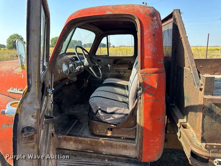 image for item DW6619 1951 GMC flatbed pickup truck