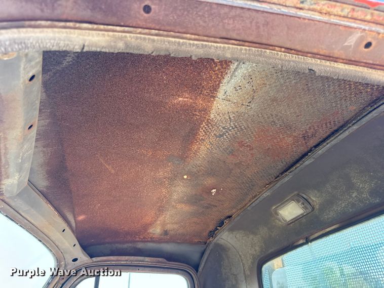 image for item DW6619 1951 GMC flatbed pickup truck