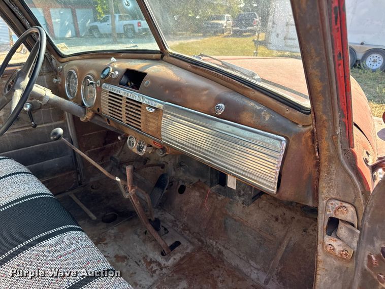 image for item DW6619 1951 GMC flatbed pickup truck