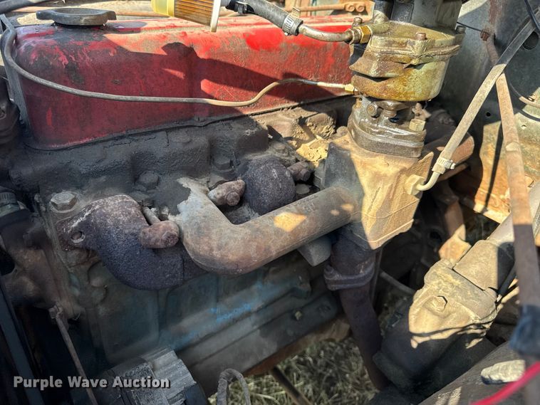 image for item DW6619 1951 GMC flatbed pickup truck