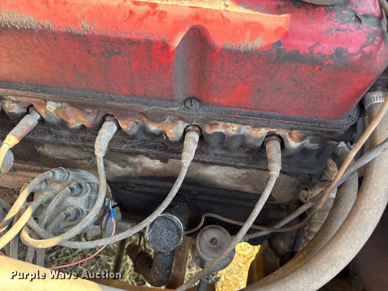 image for item DW6619 1951 GMC flatbed pickup truck