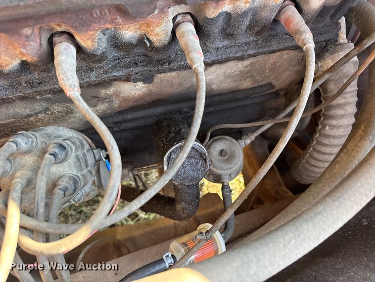 image for item DW6619 1951 GMC flatbed pickup truck