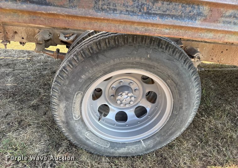 image for item DW6619 1951 GMC flatbed pickup truck