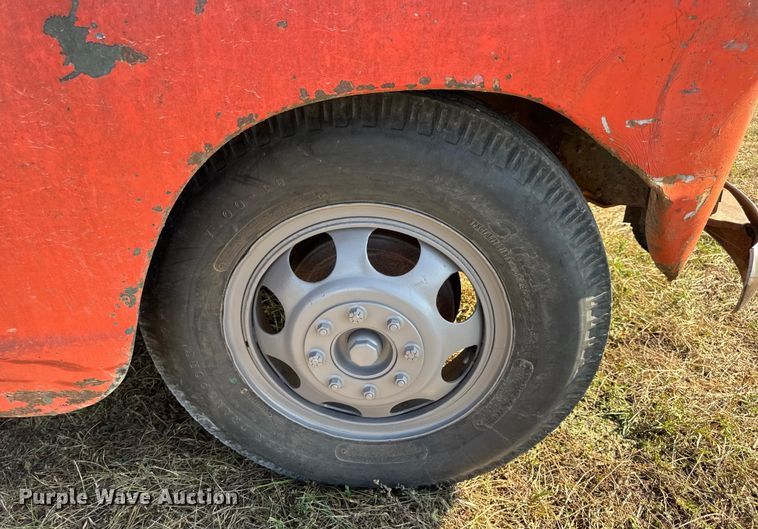 image for item DW6619 1951 GMC flatbed pickup truck