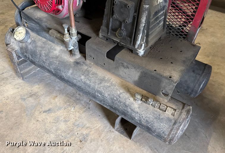 image for item DX5743 NorthStar air compressor