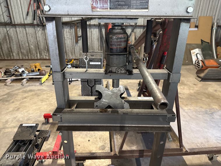 image for item DX5748  Tools