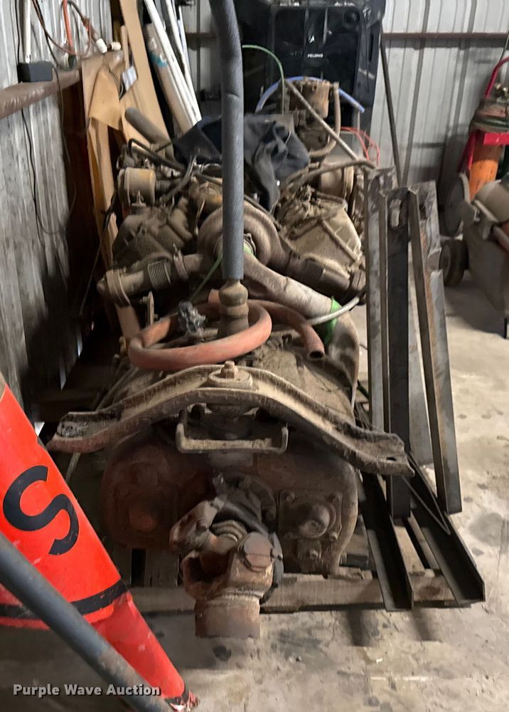 image for item DX5749 Caterpillar 3208 engine