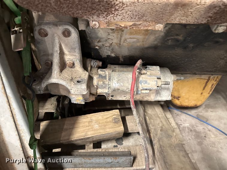 image for item DX5749 Caterpillar 3208 engine