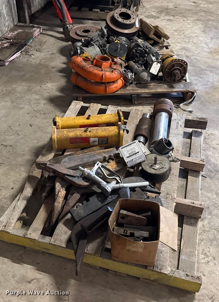 image for item DX5750 Motor grader parts