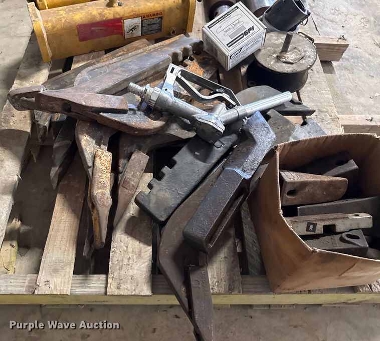 image for item DX5750 Motor grader parts