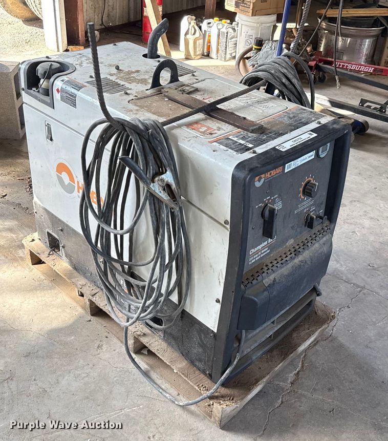image for item DX5752 2020 Hobart Champion Elite 225 welder/generator