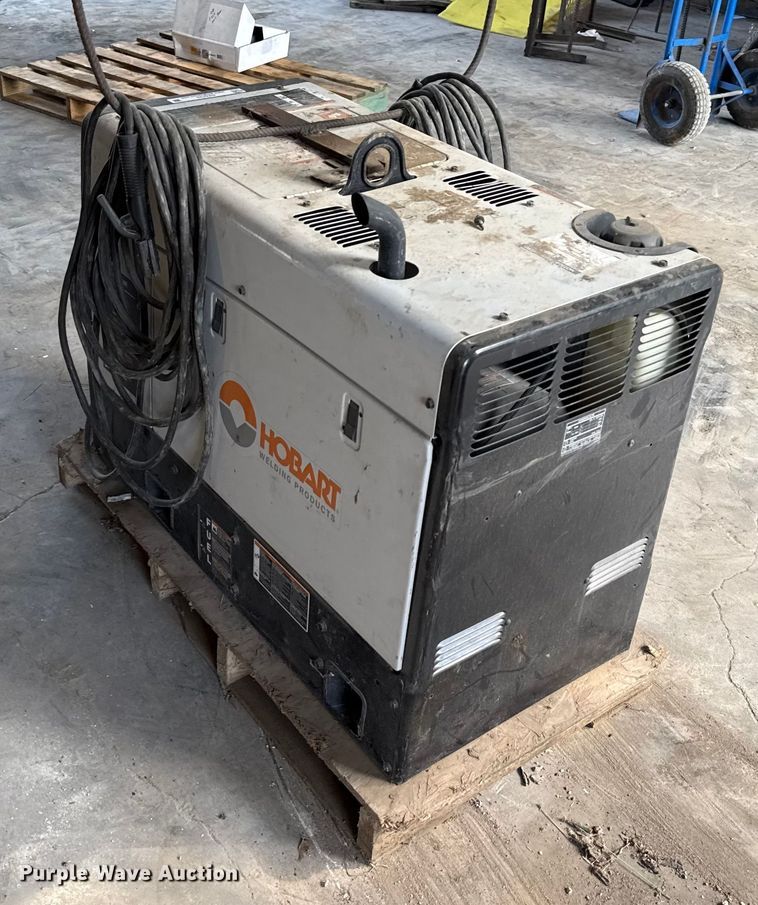 image for item DX5752 2020 Hobart Champion Elite 225 welder/generator