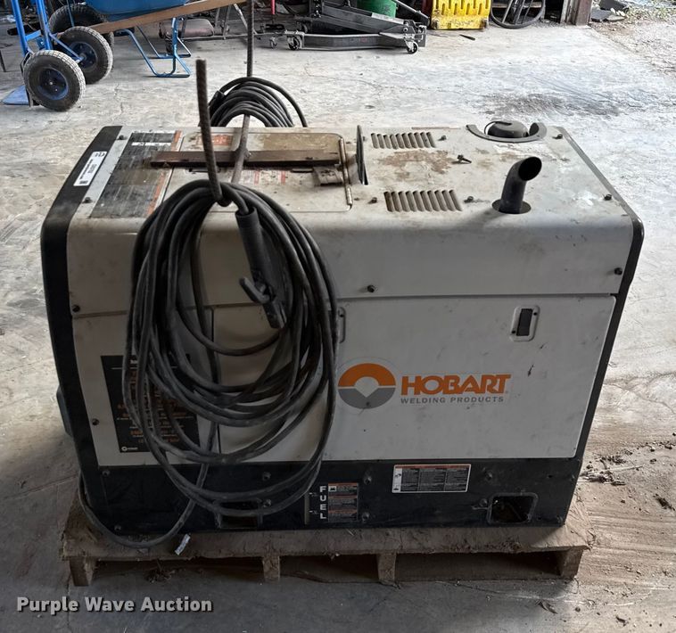 image for item DX5752 2020 Hobart Champion Elite 225 welder/generator