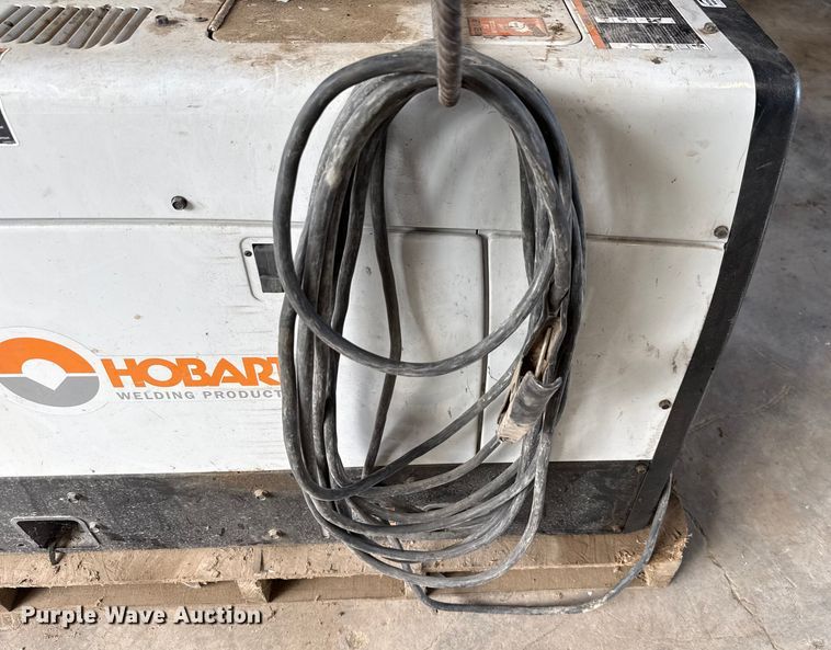 image for item DX5752 2020 Hobart Champion Elite 225 welder/generator