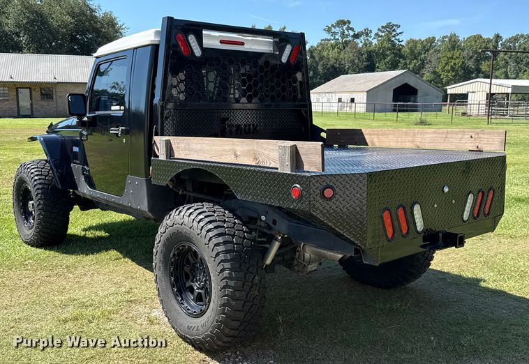 image for item DX5757 2007 Jeep Wrangler flatbed pickup truck