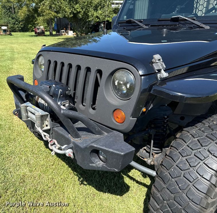 image for item DX5757 2007 Jeep Wrangler flatbed pickup truck