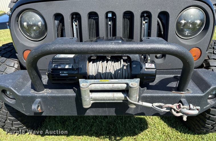 image for item DX5757 2007 Jeep Wrangler flatbed pickup truck