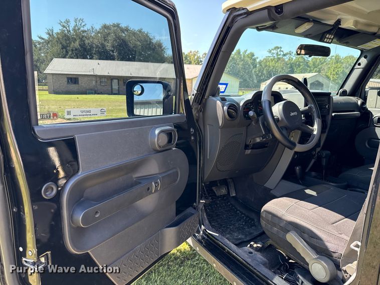 image for item DX5757 2007 Jeep Wrangler flatbed pickup truck